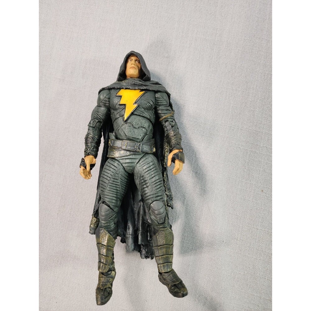 McFarlane Toys DC Multiverse Black Adam with Cloak Figure (15261)